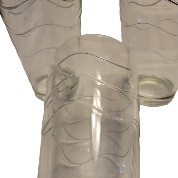 Set of 4 Libbey Wavy Drinking Glass 5 7/8 in high Wave pattern 16 oz Very Nice - Picture 6 of 9